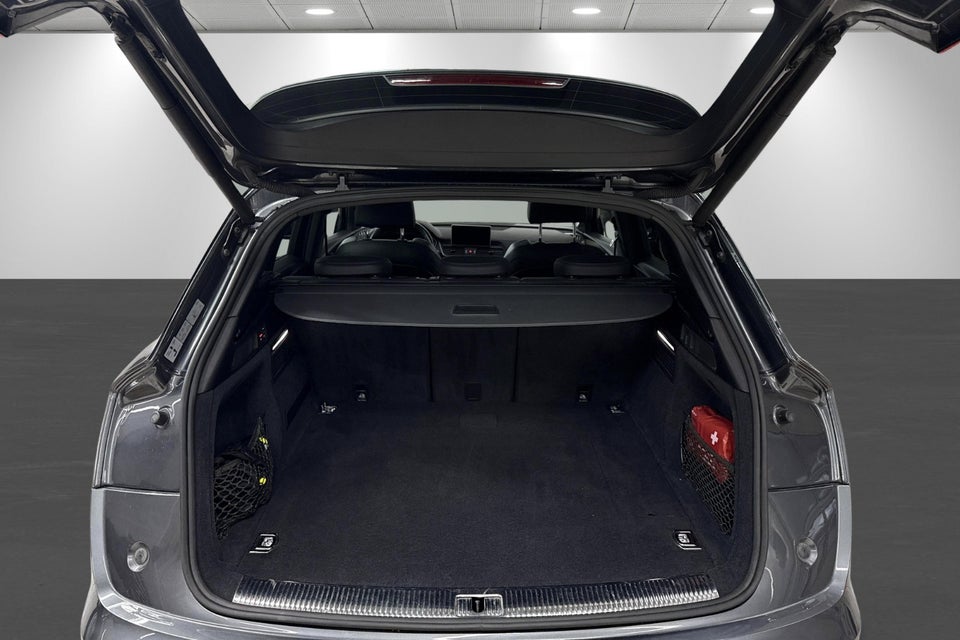 Audi Q5 55 TFSi e Sport Prestige Tour quattro S-tr. 5d