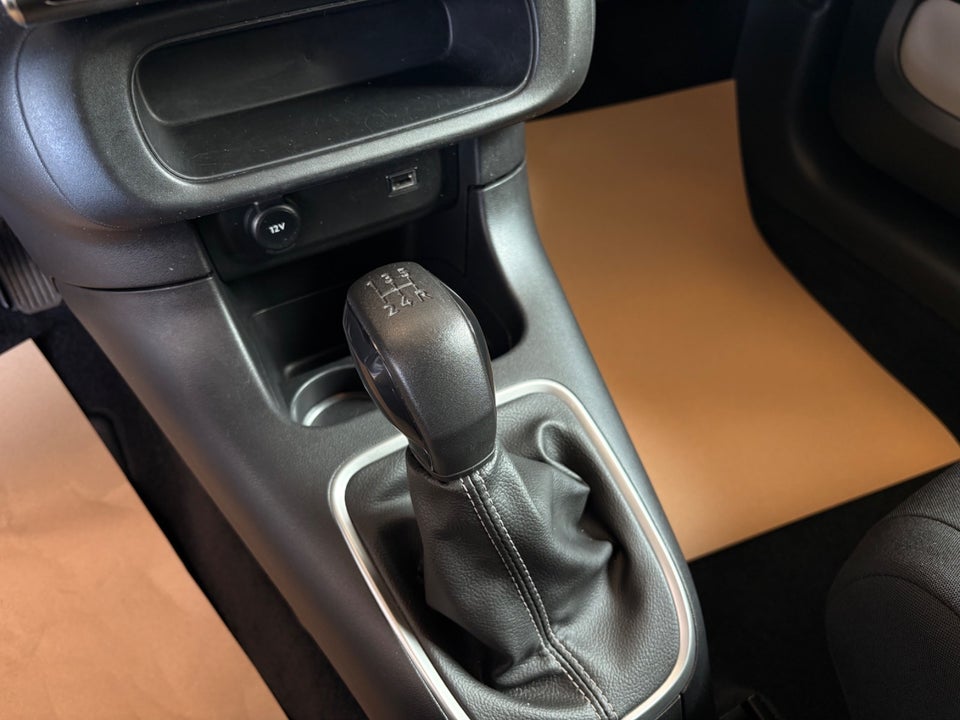 Citroën C3 1,2 PureTech 83 Shine 5d