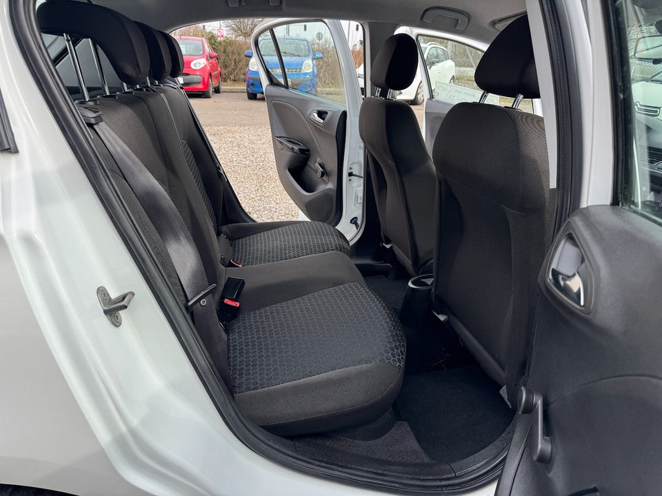 Opel Corsa 1,4 Essentia 5d