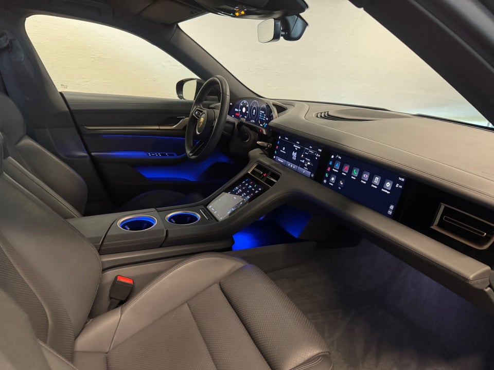 Porsche Taycan 4S Performance+ 4d