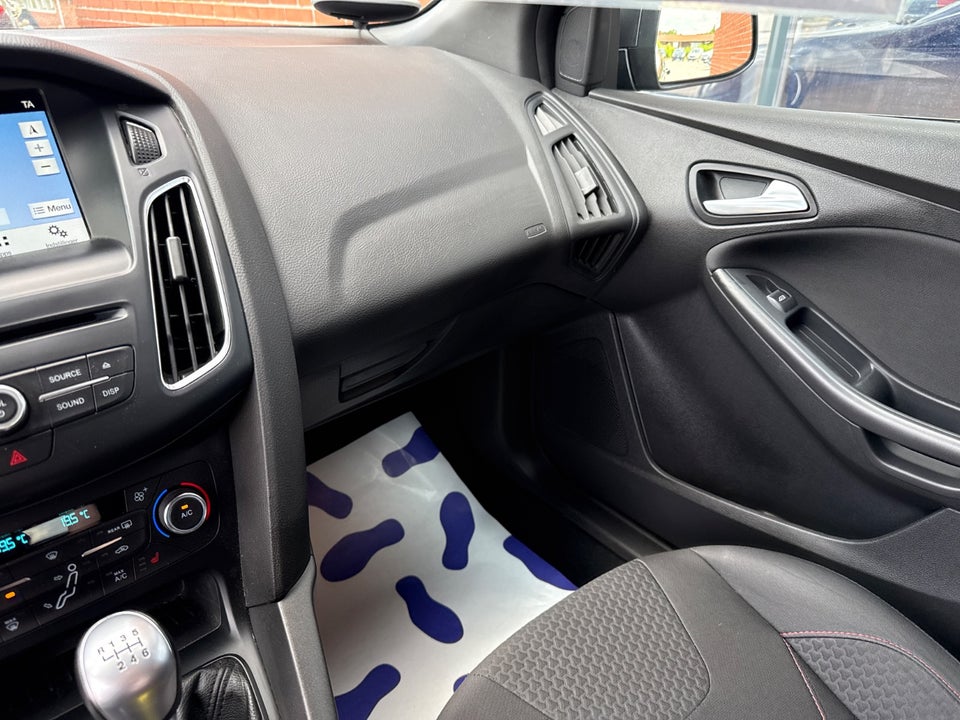 Ford Focus 1,0 SCTi 125 ST-Line+ 5d