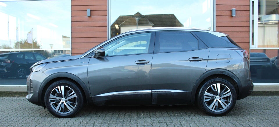 Peugeot 3008 1,6 Hybrid First Selection EAT8 5d