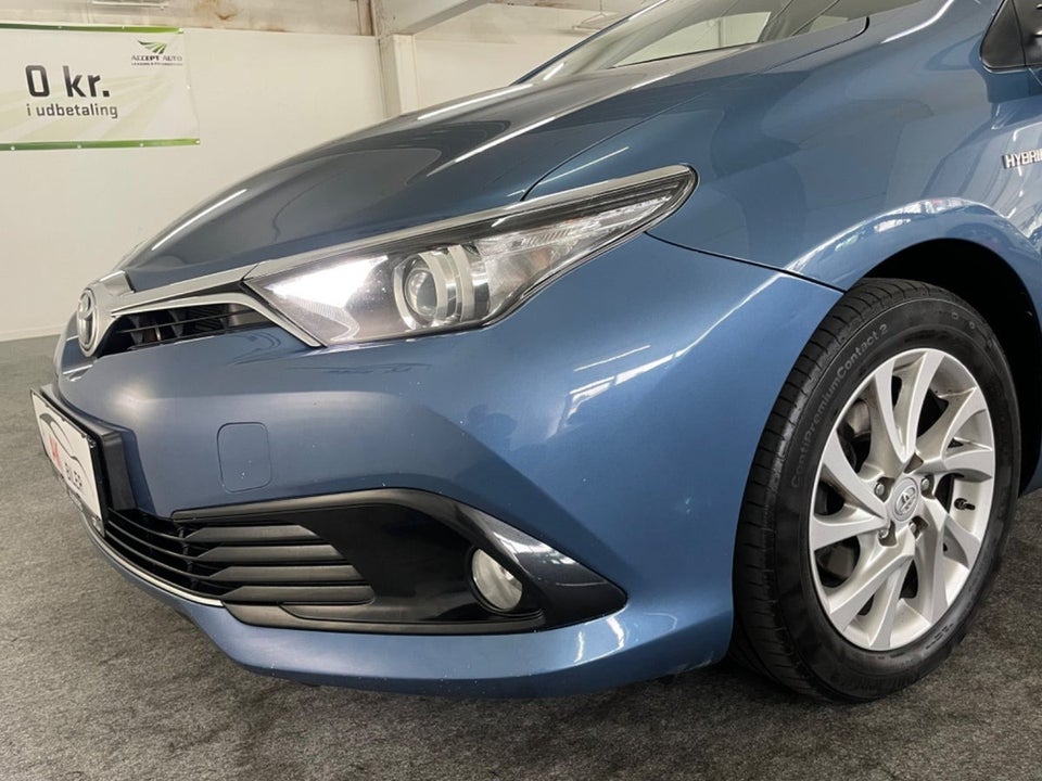 Toyota Auris 1,8 Hybrid H2 Comfort Touring Sports CVT 5d