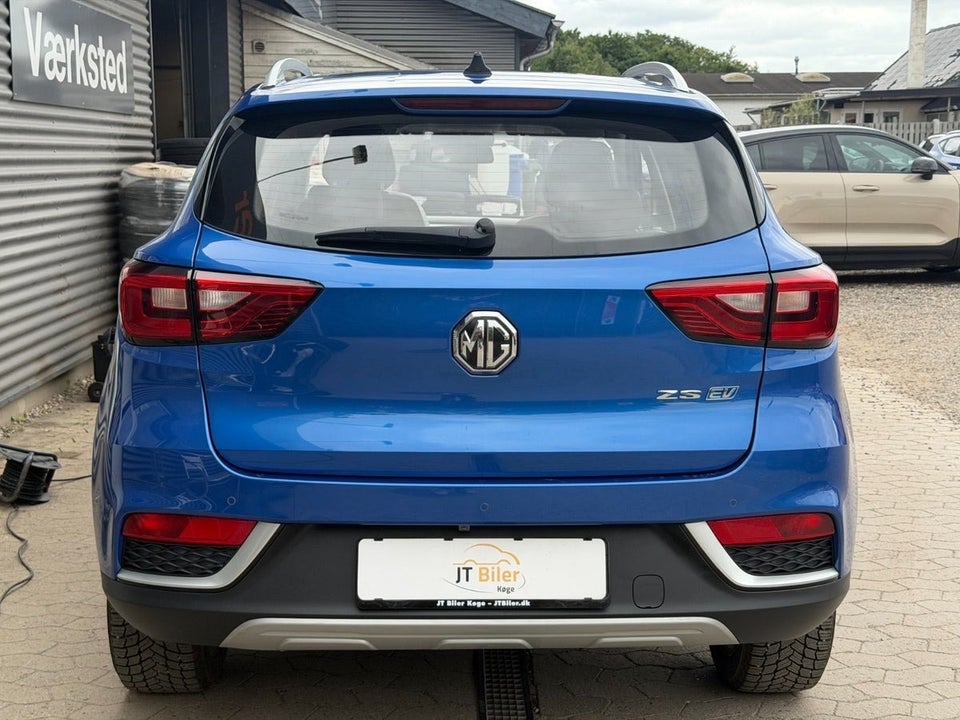 MG ZS EV Luxury 5d