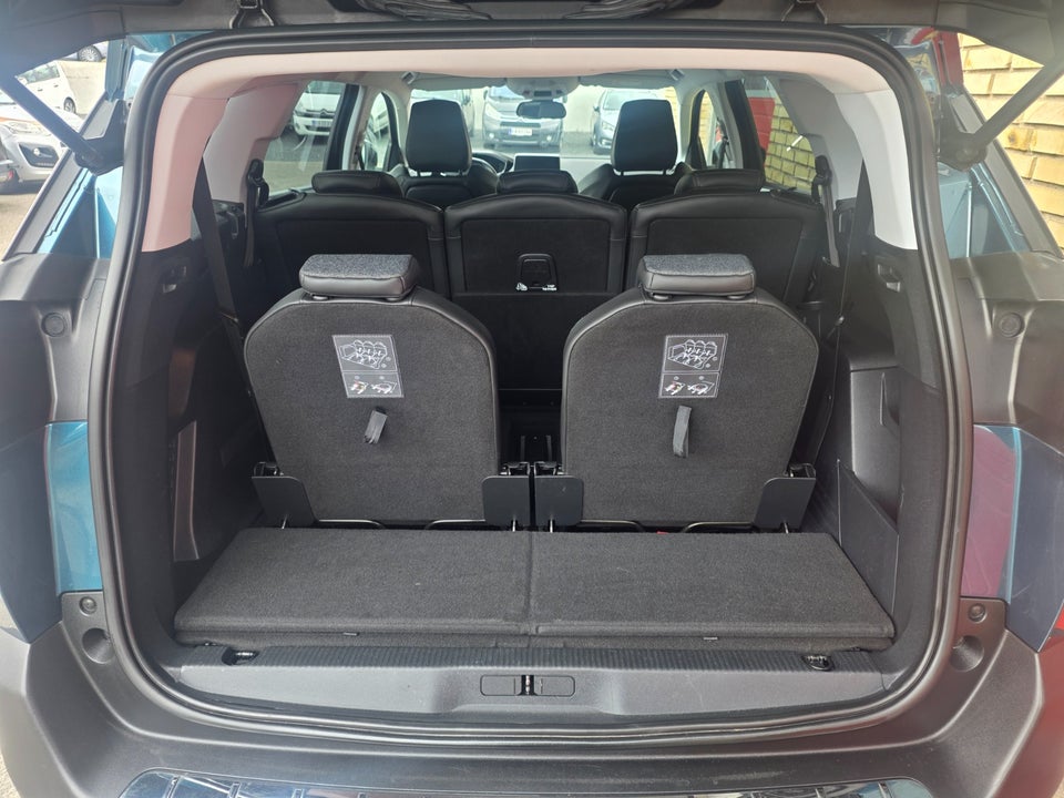 Peugeot 5008 1,5 BlueHDi 130 Allure Pack 7prs 5d