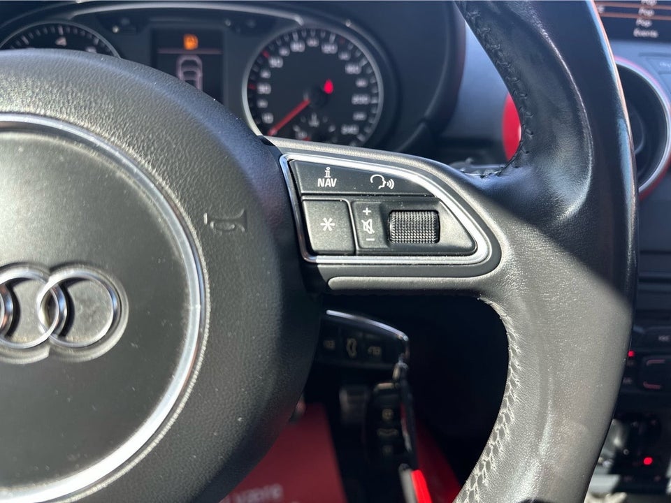 Audi A1 1,2 TFSi 86 Ambition Sportback 5d