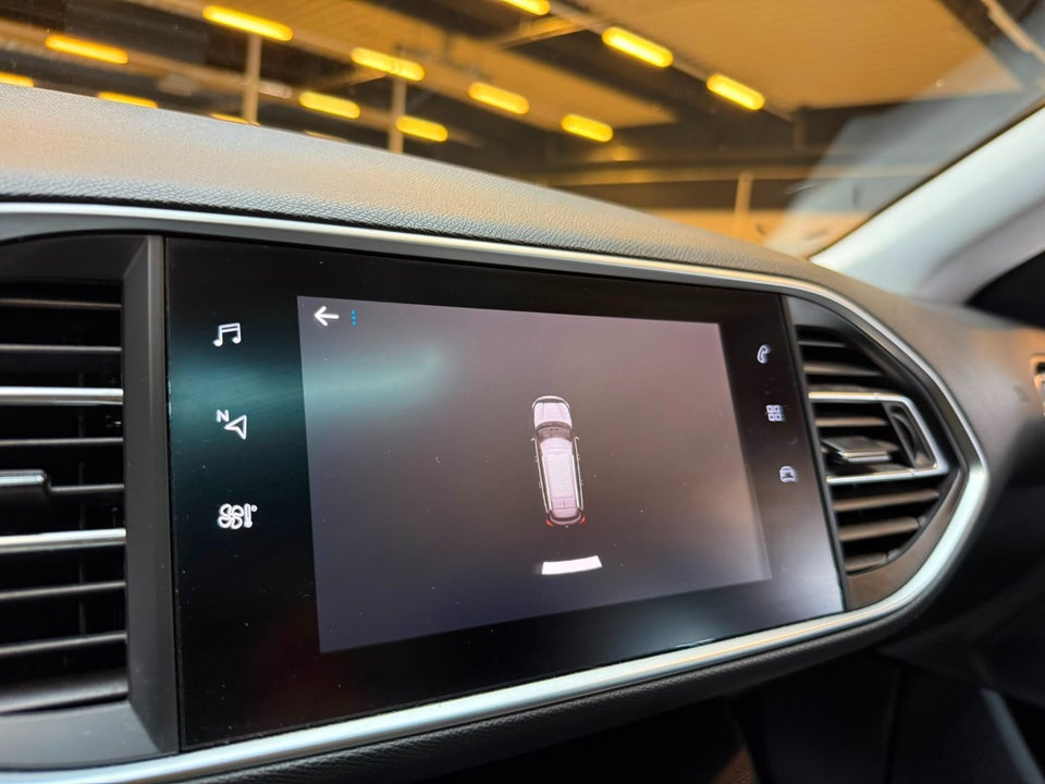 Peugeot 308 1,2 PureTech 130 Selection Sky SW 5d