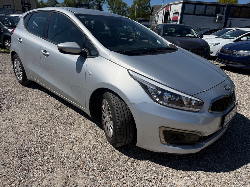 Kia Ceed 1,0 T-GDi Style 5d