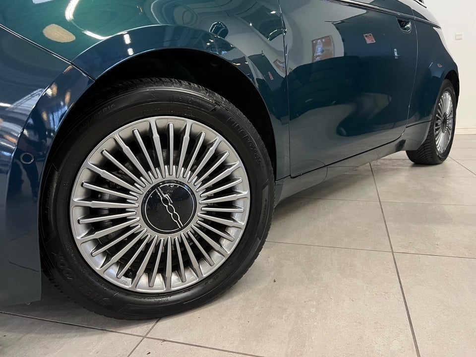 Fiat 500e 42 Icon 3d