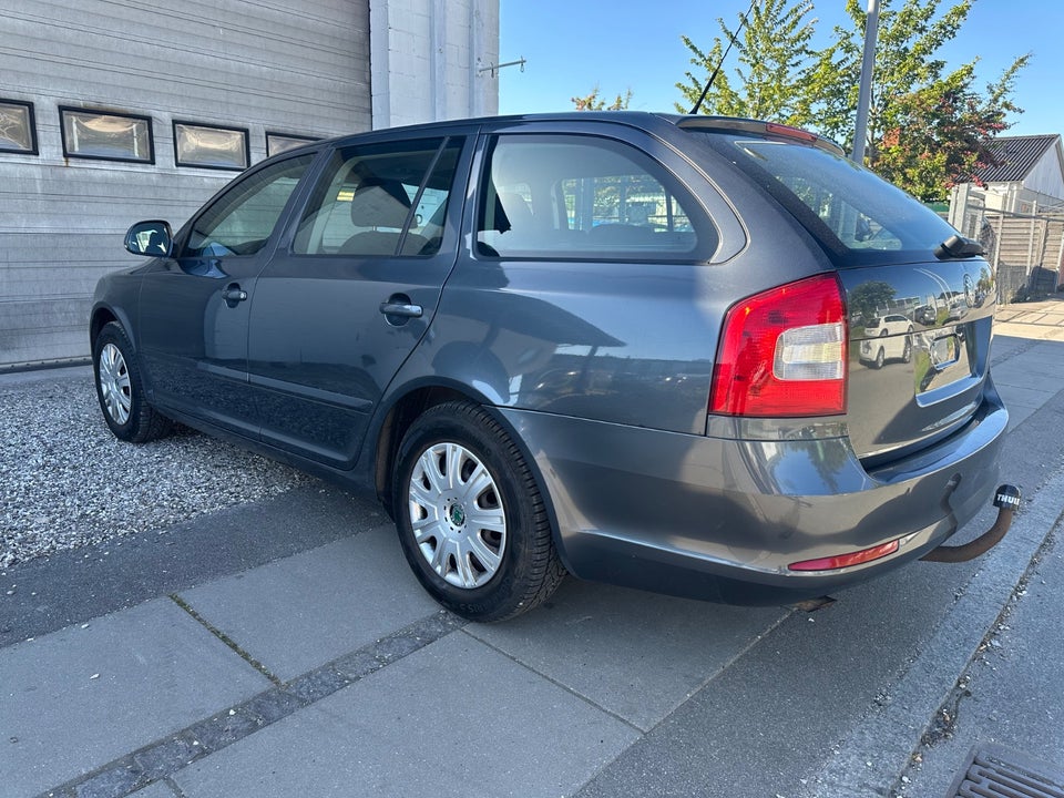 Skoda Octavia 1,2 TSi 105 Ambiente Combi 5d