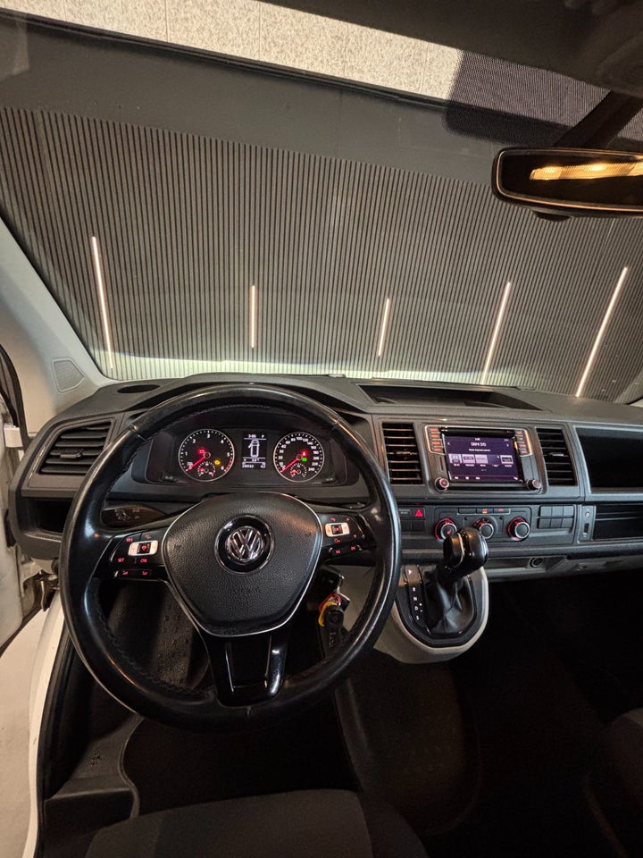 VW Transporter 2,0 TDi 150 Kassevogn DSG lang