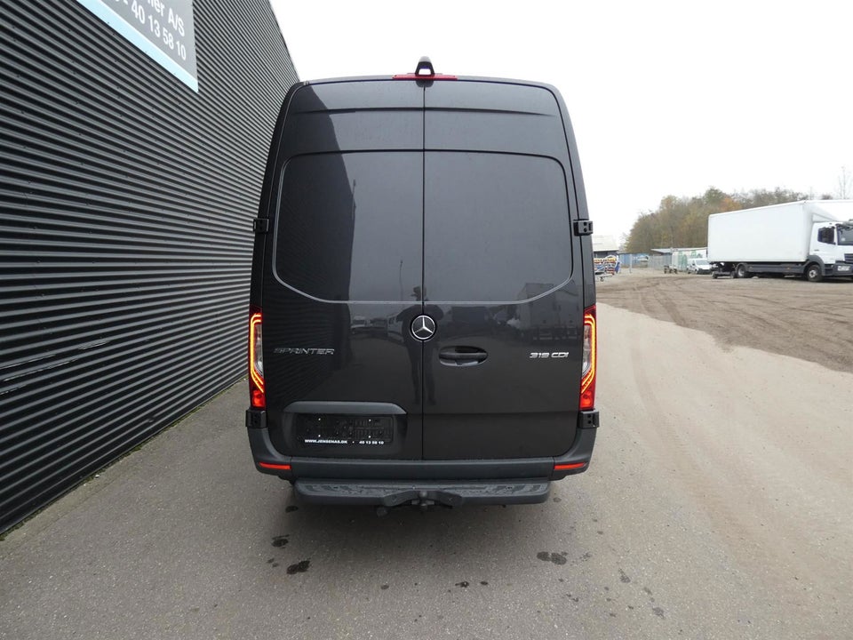 Mercedes Sprinter 319 3,0 CDi A2 Kassevogn aut. RWD