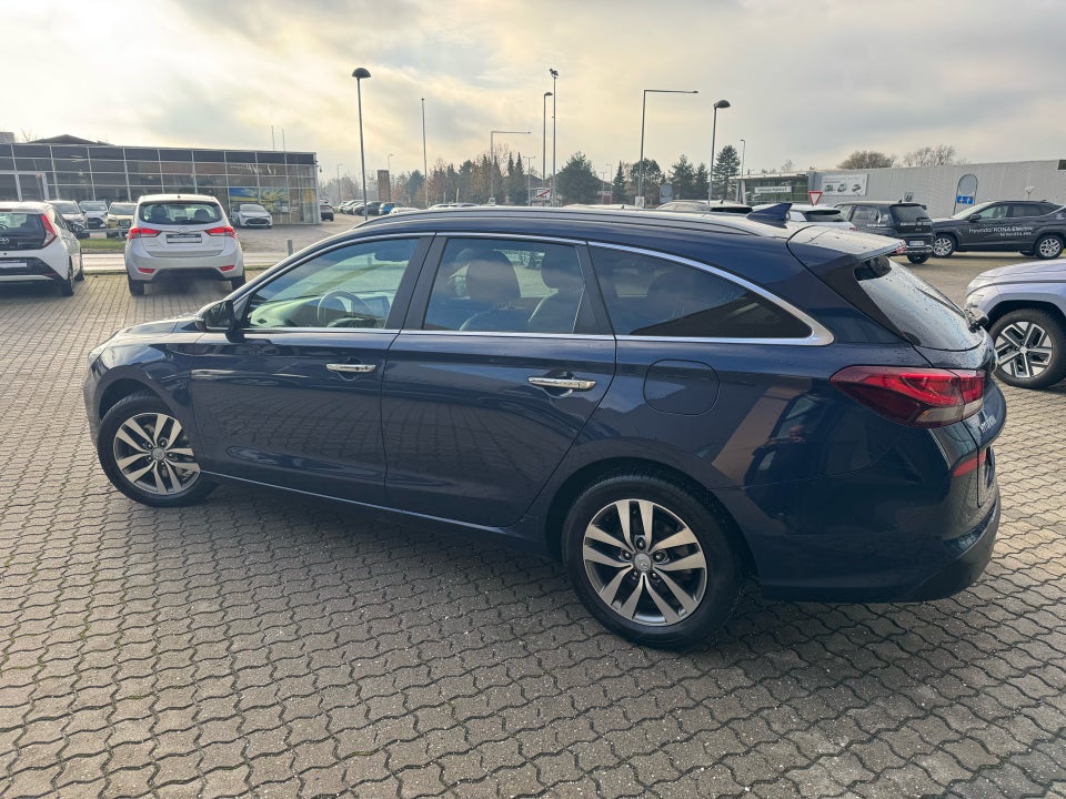 Hyundai i30 1,0 T-GDi Premium stc. 5d
