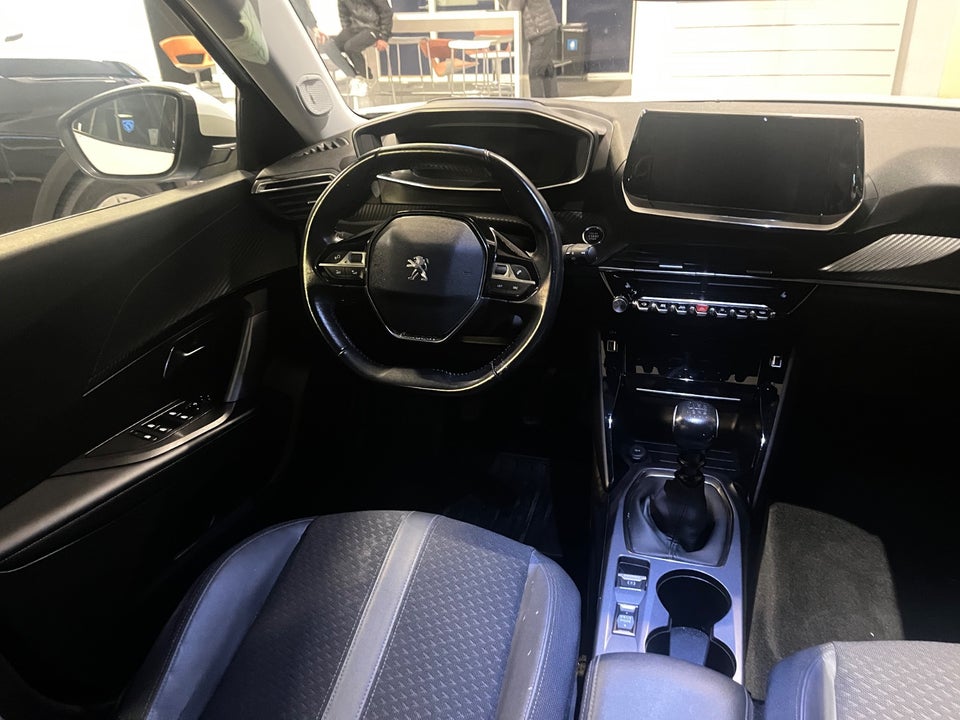 Peugeot 2008 1,2 PureTech 130 Allure Pack 5d