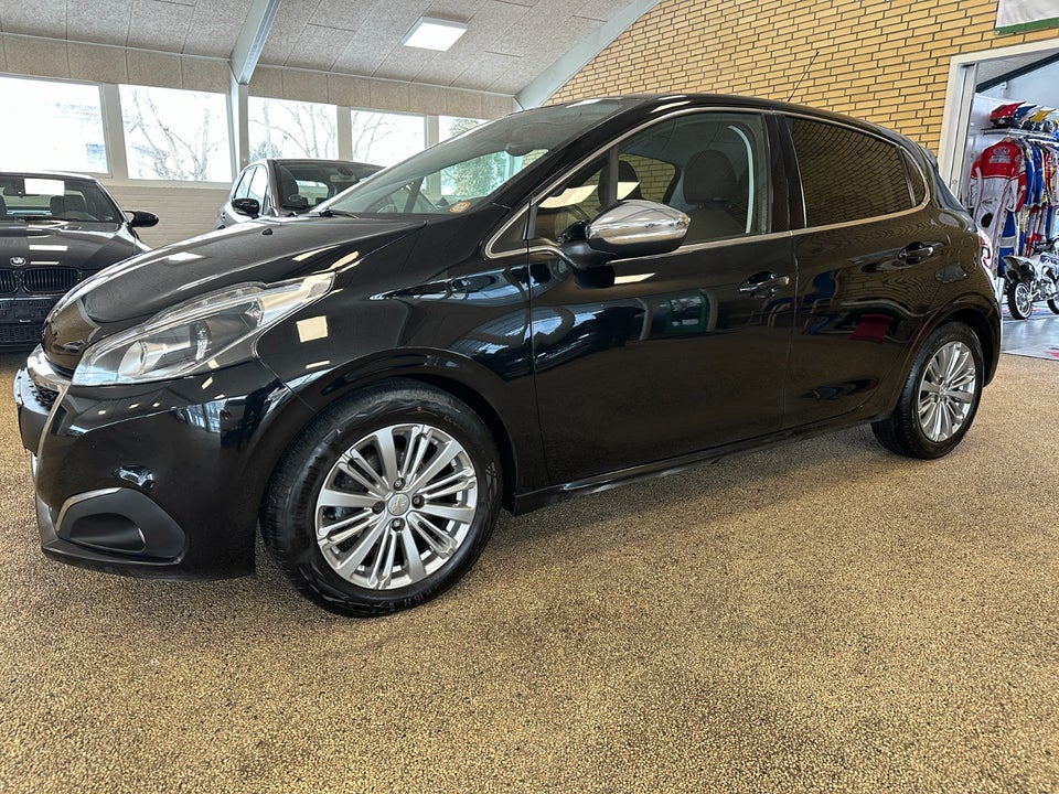 Peugeot 208 1,6 BlueHDi 100 Desire 5d