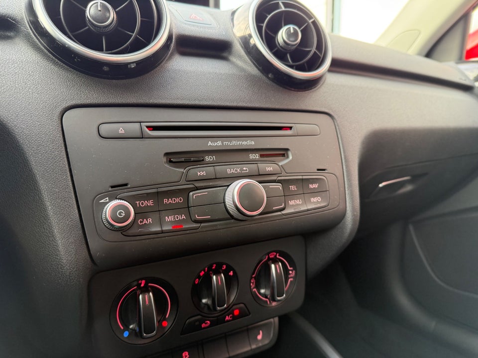 Audi A1 1,6 TDi 105 Ambition Sportback 5d