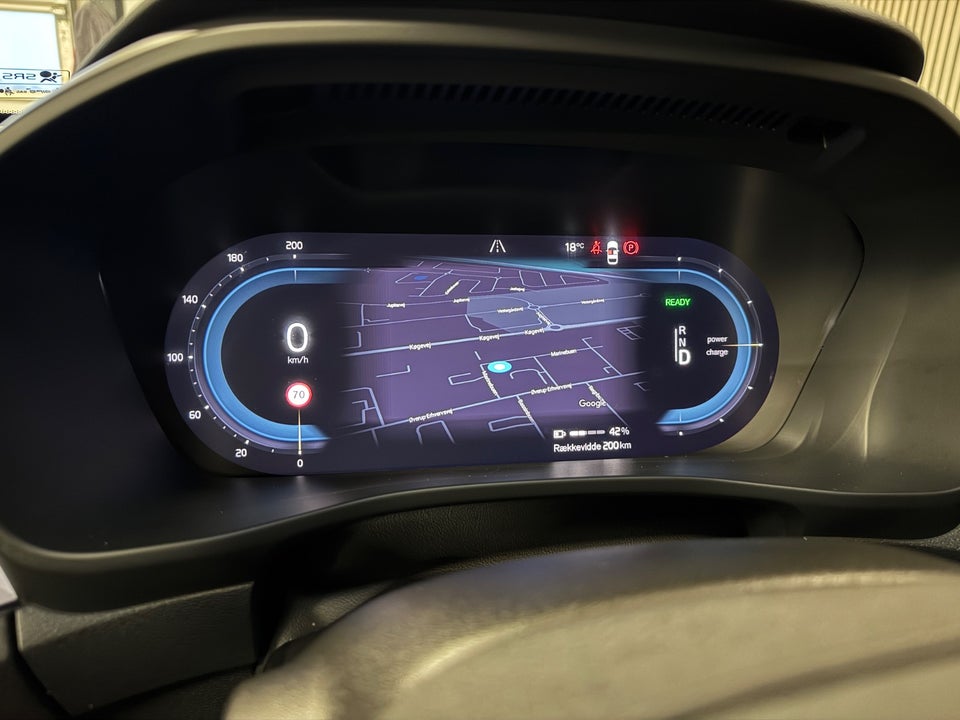 Volvo XC40 ReCharge Extended Range Core 5d