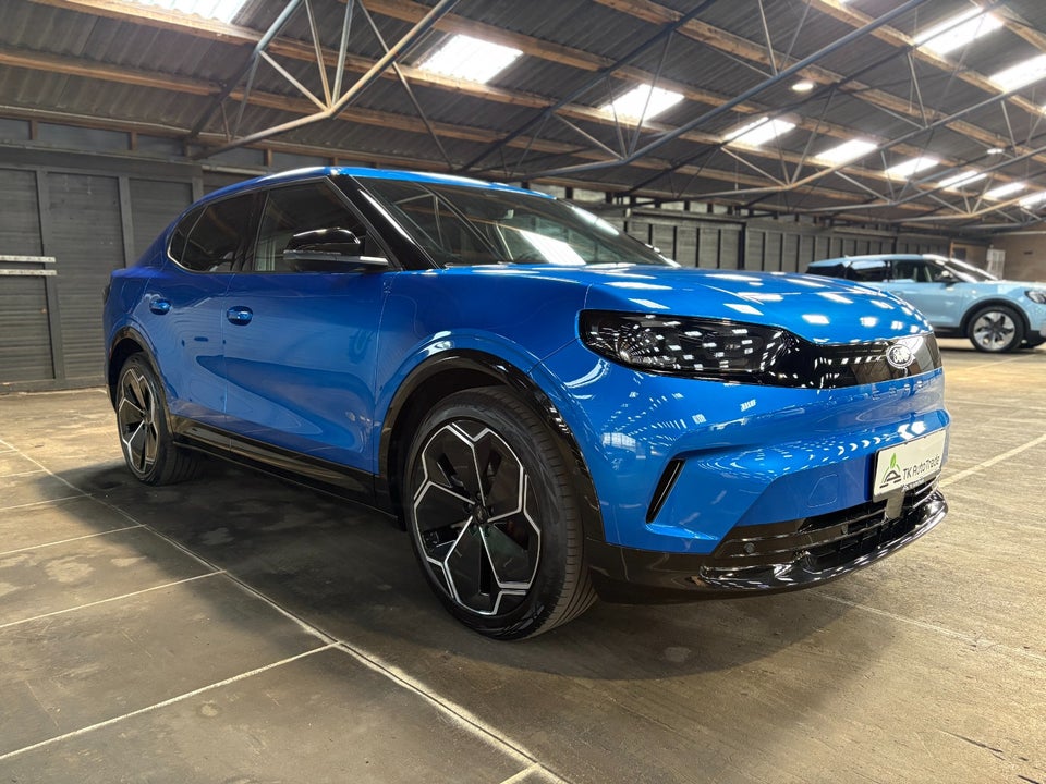 Ford Capri 77 Premium Extended Range 5d