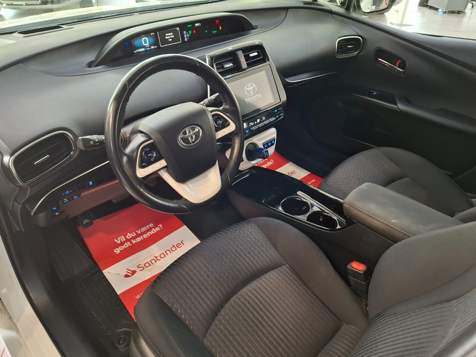 Toyota Prius 1,8 Plug-in Hybrid H3 MDS 5d