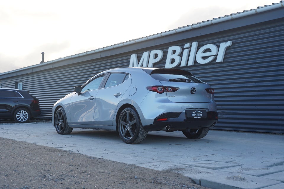 Mazda 3 2,0 e-SkyActiv-G 150 Cosmo aut. 4d