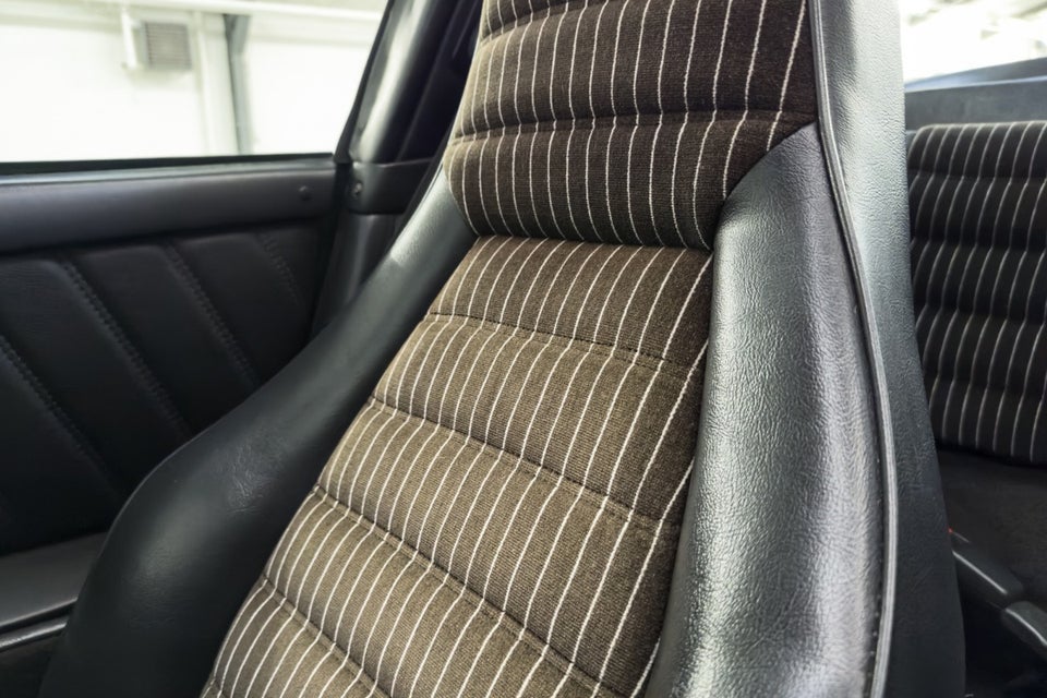 Porsche 911 3,2 Targa 2d