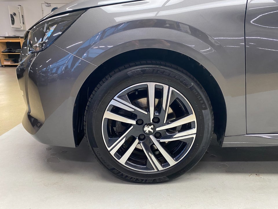 Peugeot 208 1,2 PureTech 100 Allure 5d