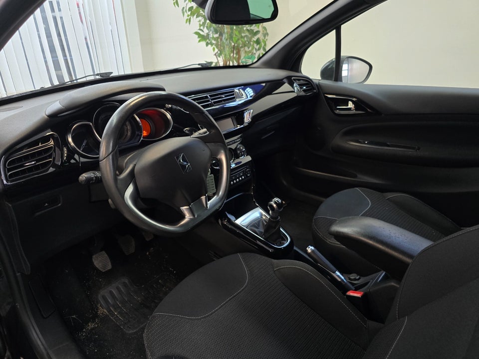 Citroën DS3 1,6 e-HDi 90 Style 3d