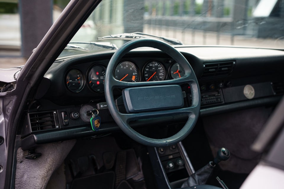 Porsche 911 3,2 Carrera Targa Commemorative Edition 2d