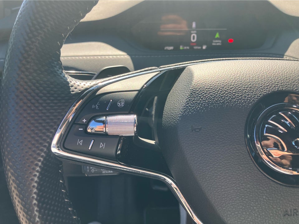 Skoda Enyaq 80x iV Sportline 5d