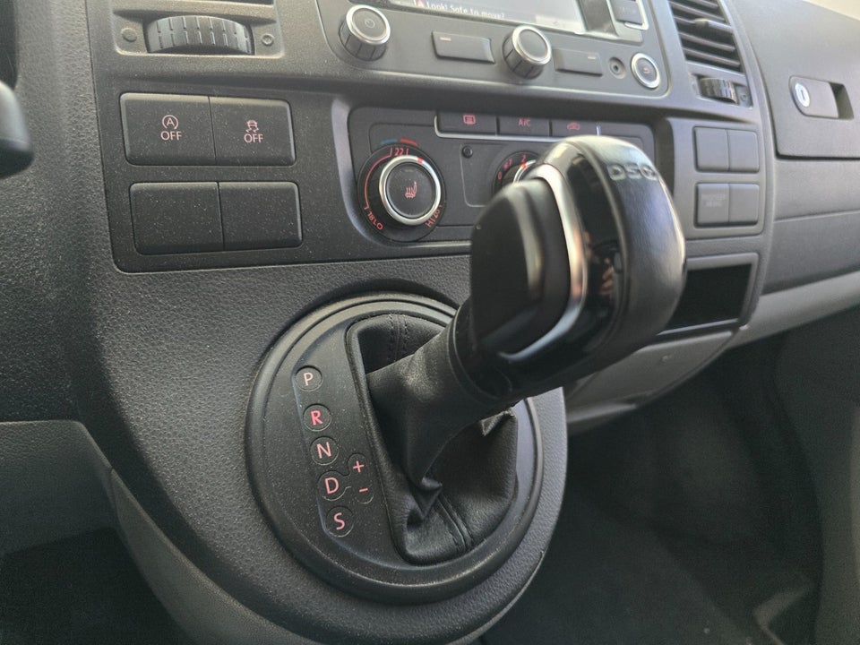 VW Transporter 2,0 TDi 140 Kassevogn DSG kort