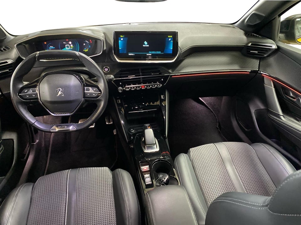 Peugeot e-208 50 GT Limited 5d