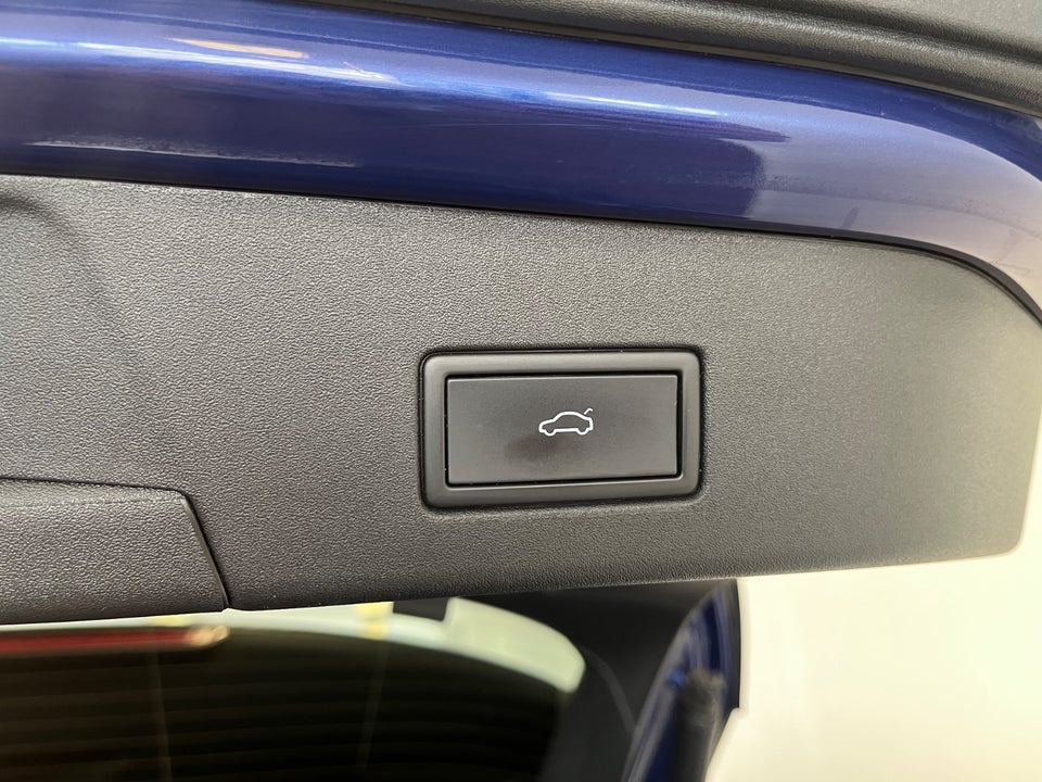 VW ID.4 77 Pro Performance Tech 5d