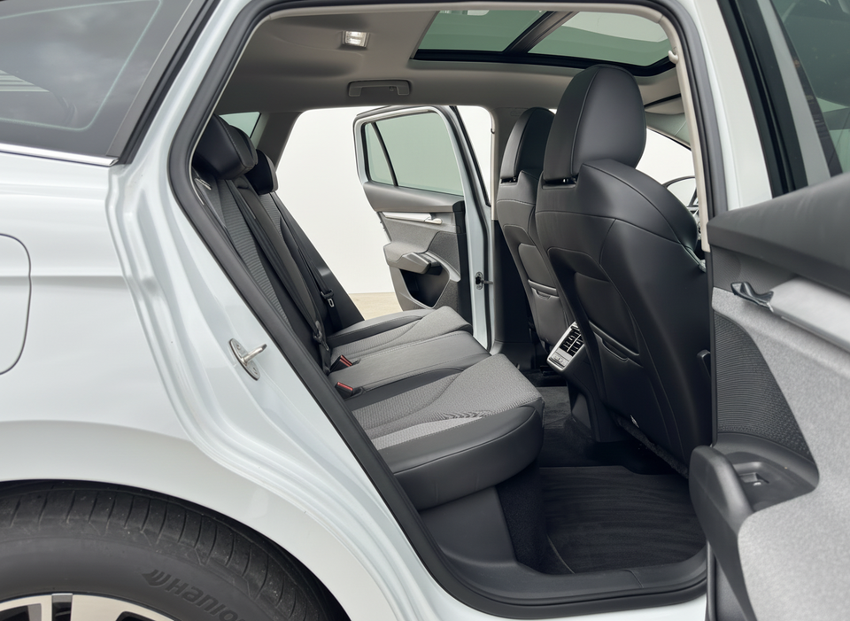 Skoda Enyaq 80 iV Loft 5d