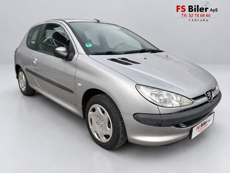 Peugeot 206 1,4 XR 5d