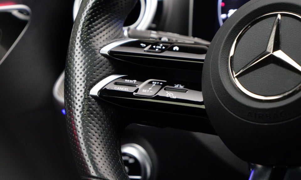 Mercedes C300 e 2,0 AMG Line stc. aut. 5d