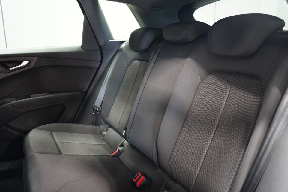 Audi Q4 e-tron 45 S-line 5d