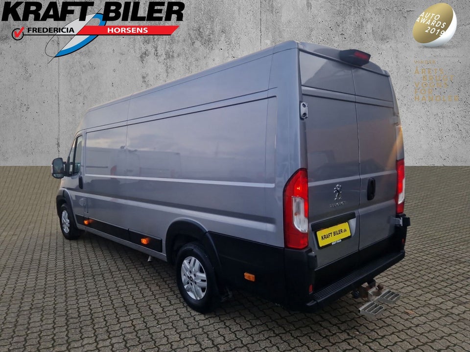 Peugeot Boxer 335 2,2 BlueHDi 165 L4H2 Ultimate