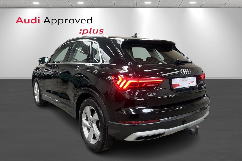 Audi Q3 35 TFSi Advanced Prestige S-tr. 5d