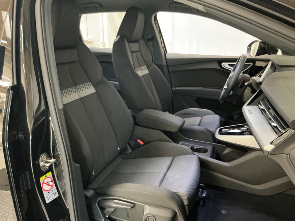 Audi Q4 e-tron 40 Attitude 5d