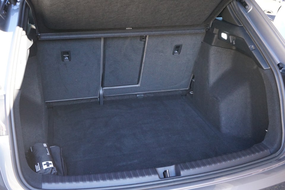 Audi Q4 e-tron 50 edition one quattro 5d