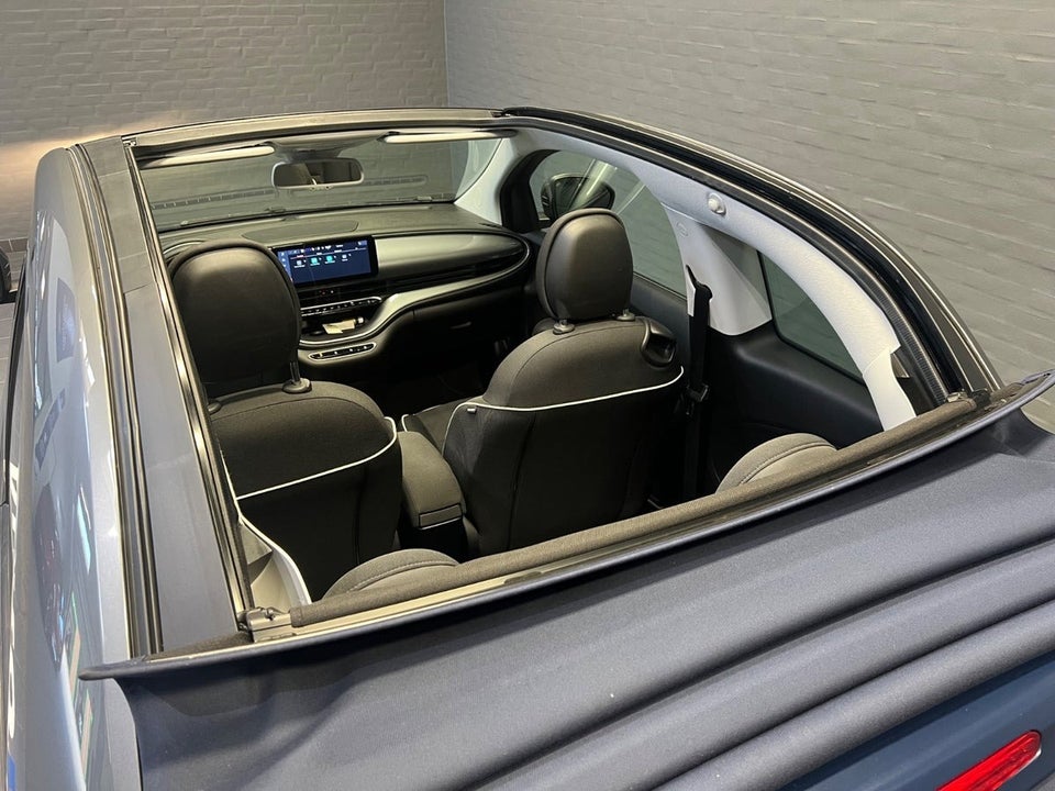 Fiat 500e 42 Icon Cabrio 2d