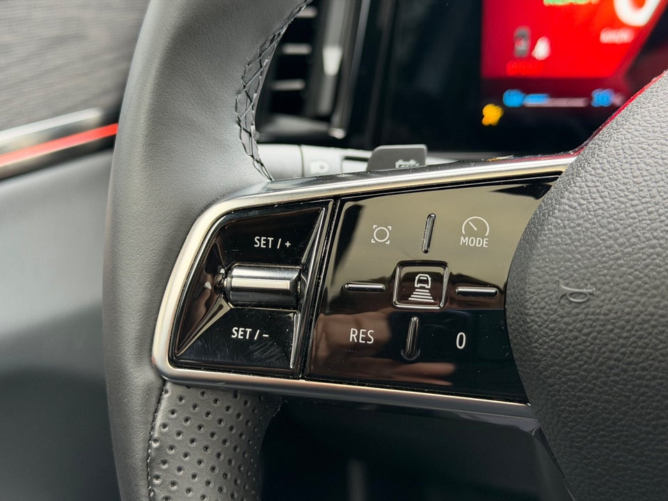 Renault Scenic E-Tech 87 Iconic 5d