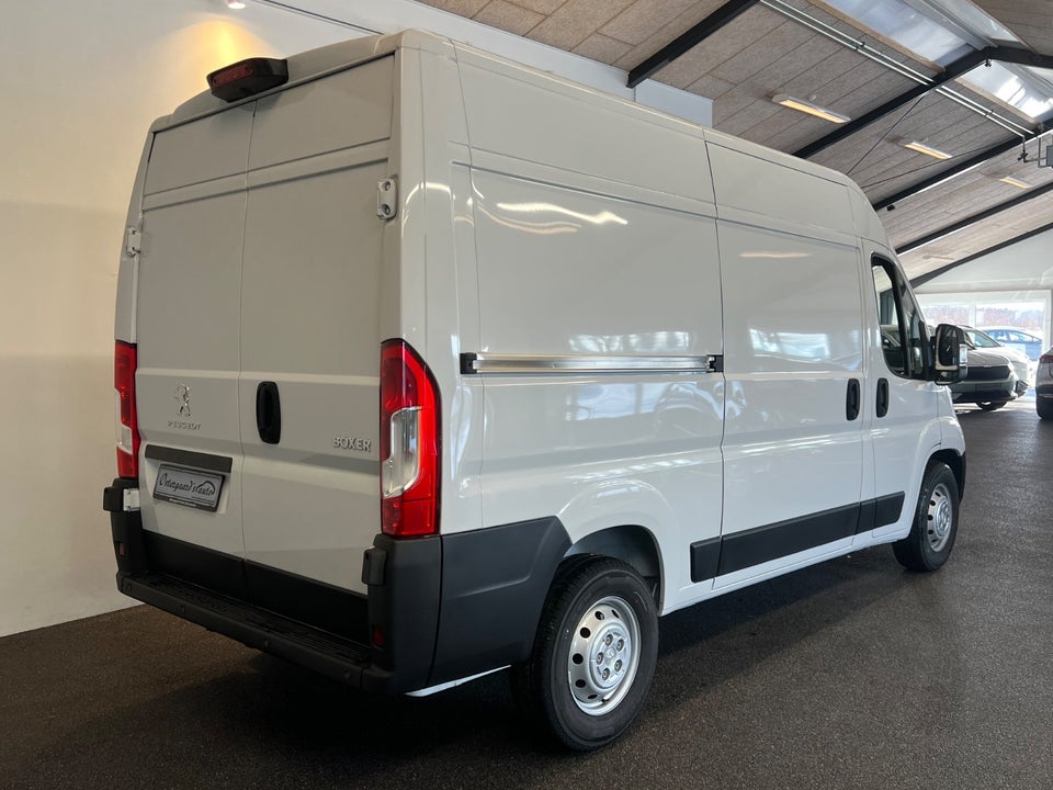 Peugeot Boxer 435 2,2 BlueHDi 165 L2H2 Premium