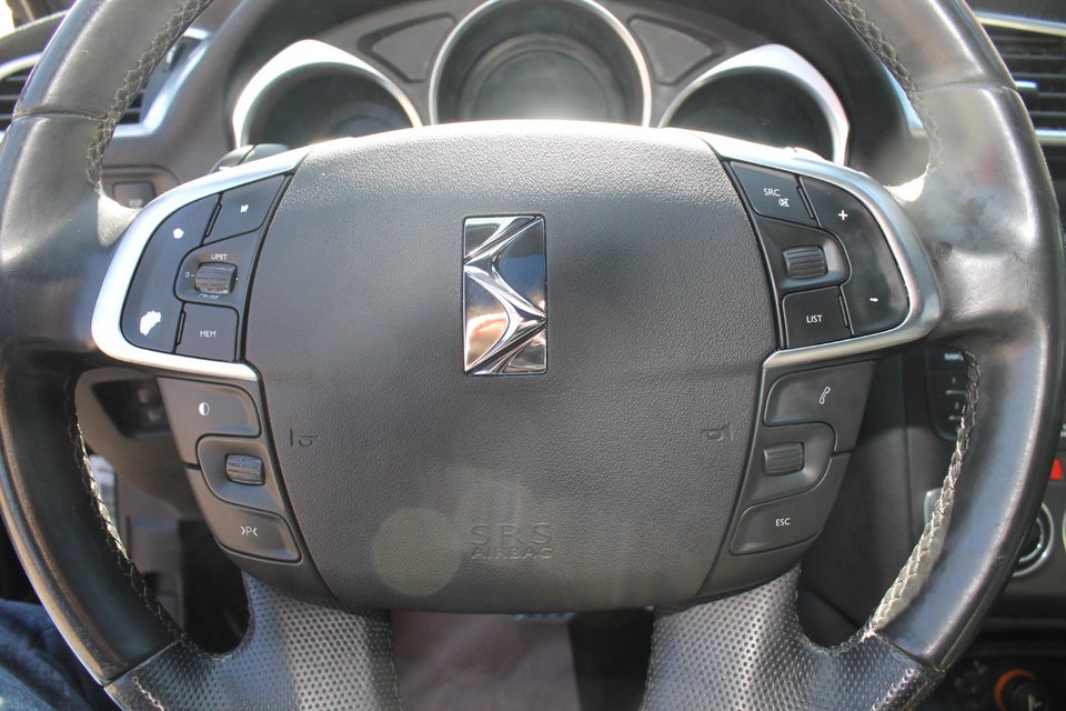 Citroën DS4 1,6 e-HDi 112 Style E6G 5d