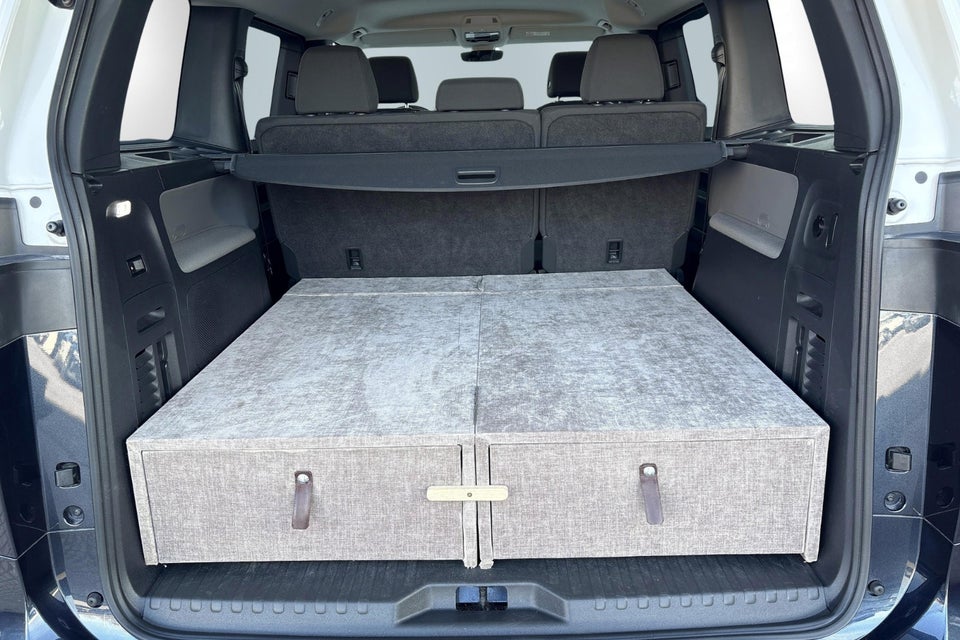 VW ID.Buzz 77 Life 75 Years Edition SWB 5d