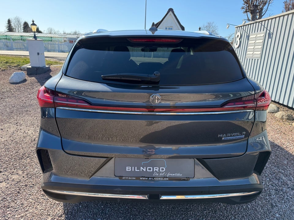 MG Marvel R Luxury 5d