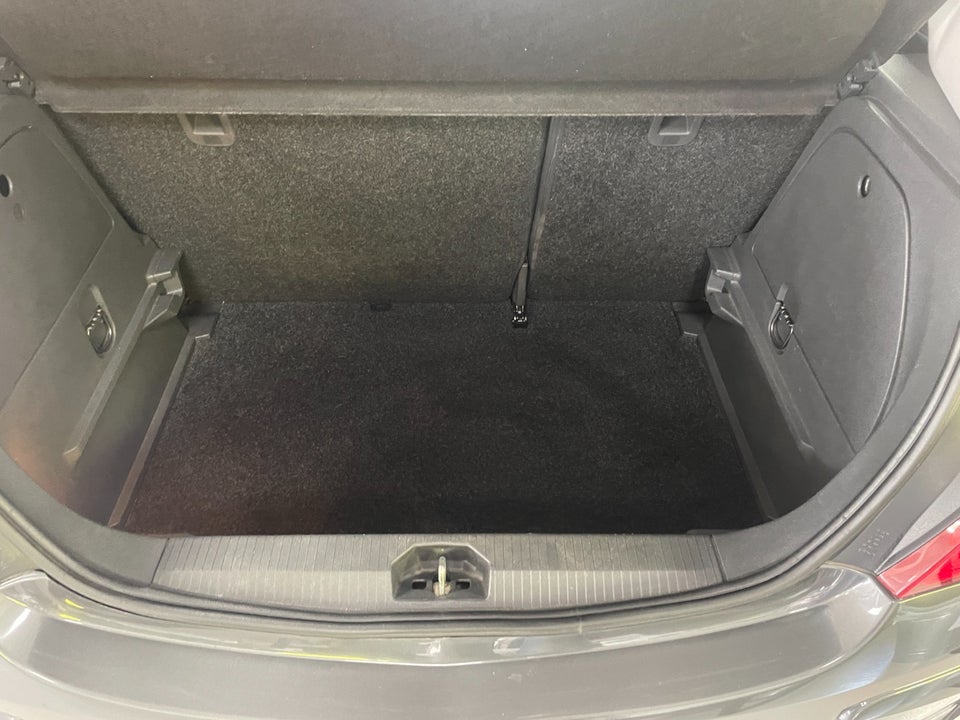 Opel Corsa 1,4 16V Cosmo 5d