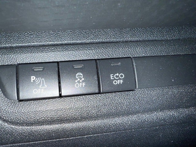 Peugeot 208 1,6 BlueHDi 100 Desire Sky 5d