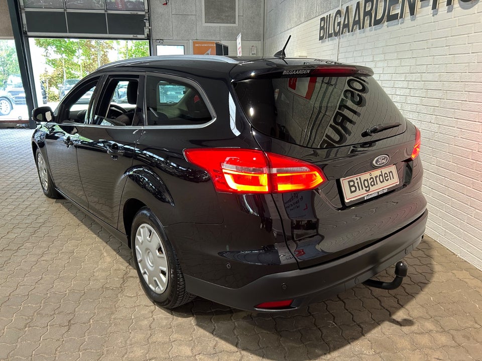 Ford Focus 1,0 SCTi 125 Business stc. 5d