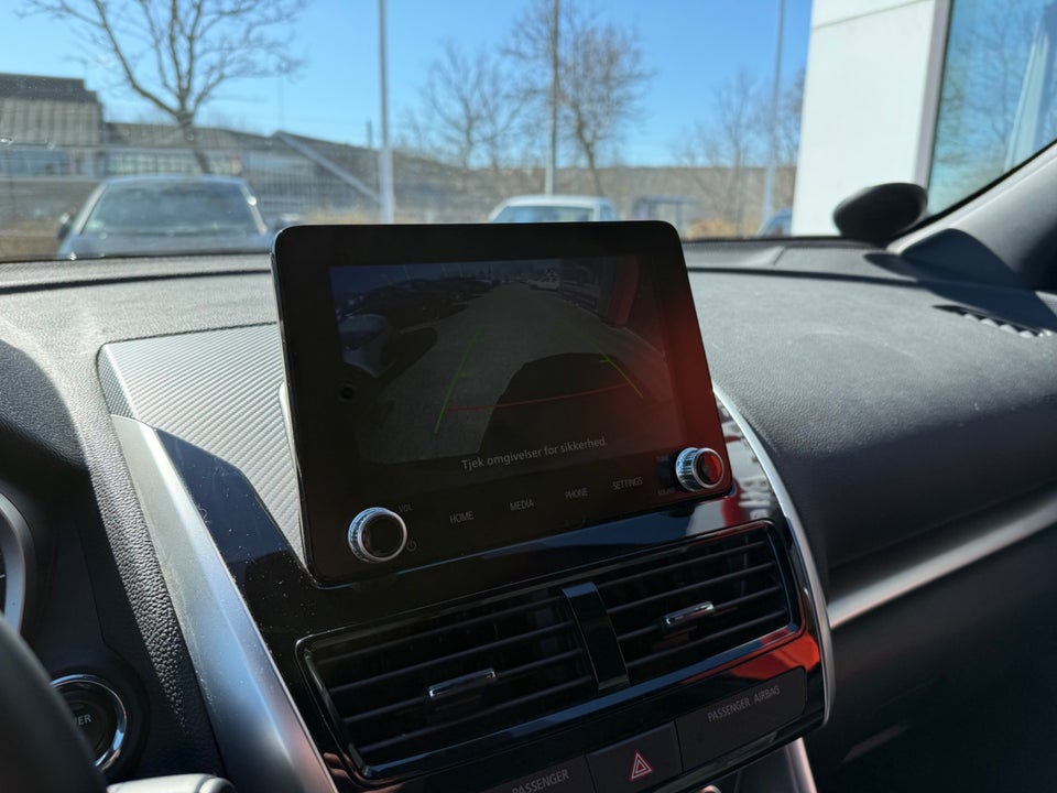 Mitsubishi Eclipse Cross 2,4 PHEV Intense CVT 4WD 5d